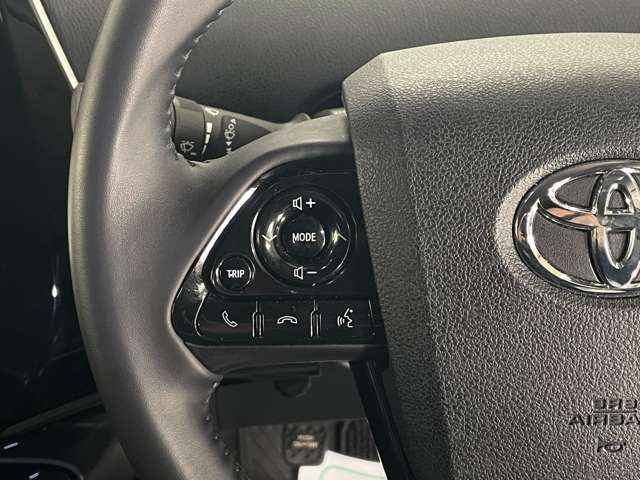 トヨタ プリウス １．８ Ｓ Ｅ－ＦＯＵＲ ４ＷＤ R2年 (北海道) 99