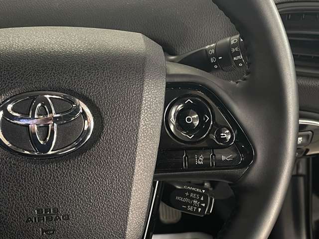 トヨタ プリウス １．８ Ｓ Ｅ－ＦＯＵＲ ４ＷＤ R2年 (北海道) 99