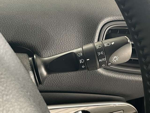 トヨタ プリウス １．８ Ｓ Ｅ－ＦＯＵＲ ４ＷＤ R2年 (北海道) 99