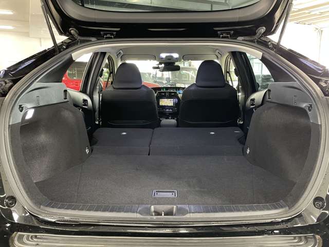 トヨタ プリウス １．８ Ｓ Ｅ－ＦＯＵＲ ４ＷＤ R2年 (北海道) 99