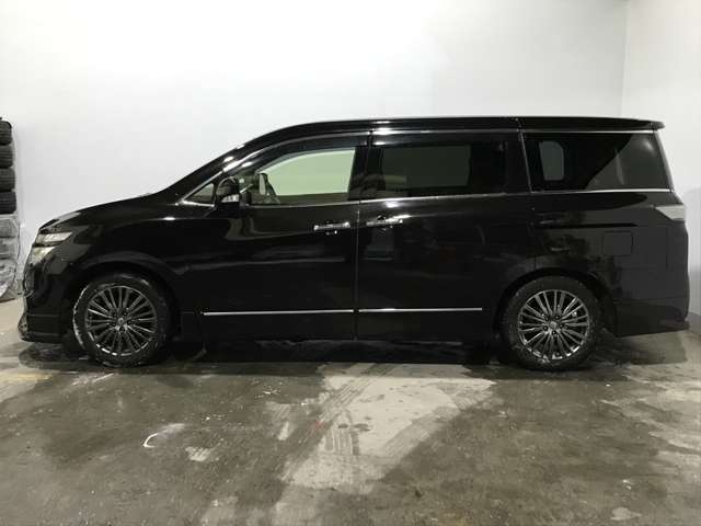 日産 エルグランド ３．５ ３５０ハイウェイスター アーバンクロム ４ＷＤ R1年 (北海道) 99