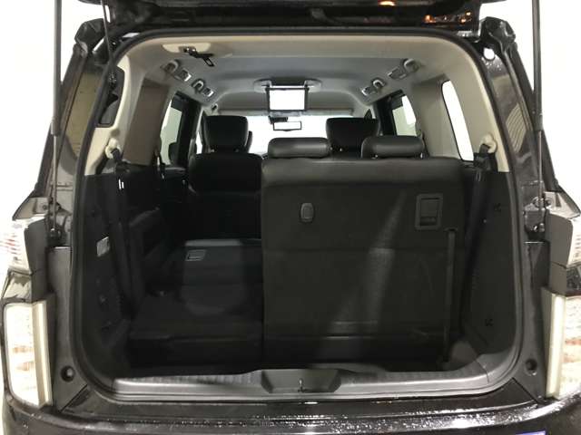 日産 エルグランド ３．５ ３５０ハイウェイスター アーバンクロム ４ＷＤ R1年 (北海道) 99