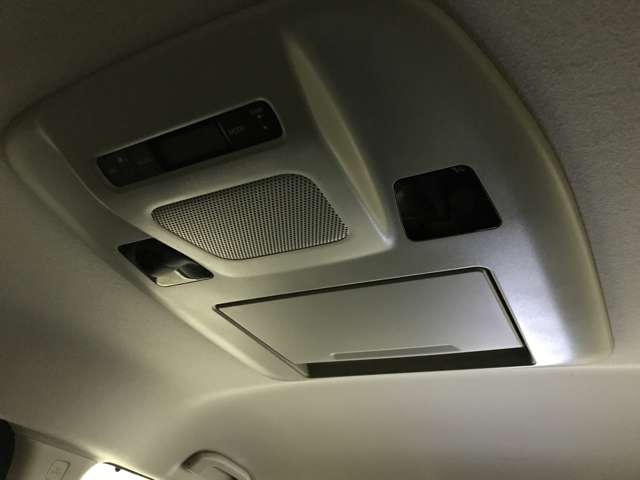 日産 エルグランド ３．５ ３５０ハイウェイスター アーバンクロム ４ＷＤ R1年 (北海道) 99