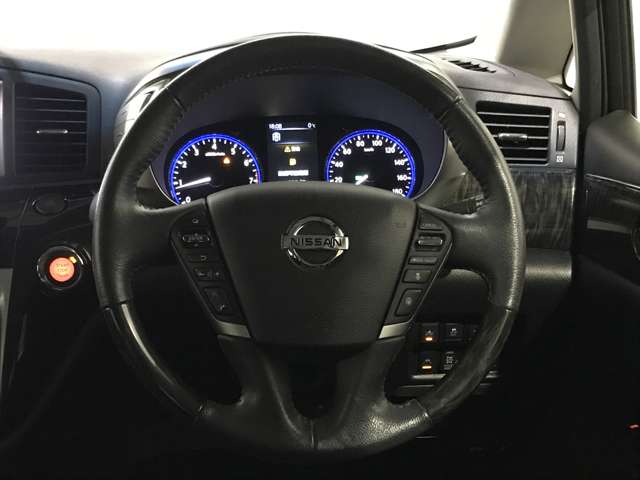 日産 エルグランド ３．５ ３５０ハイウェイスター アーバンクロム ４ＷＤ R1年 (北海道) 99