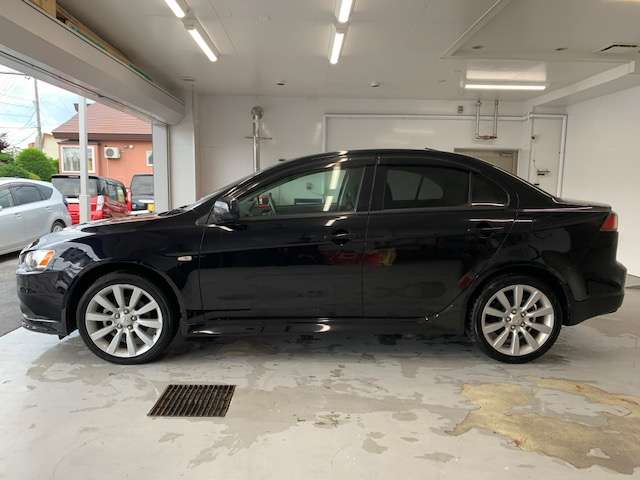 三菱 ギャラン　フォルティス ２．０ ラリーアート ４ＷＤ H23年 (北海道) 99