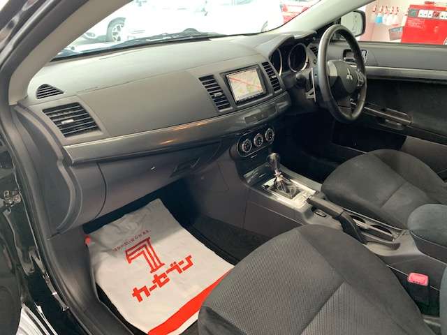 三菱 ギャラン　フォルティス ２．０ ラリーアート ４ＷＤ H23年 (北海道) 99