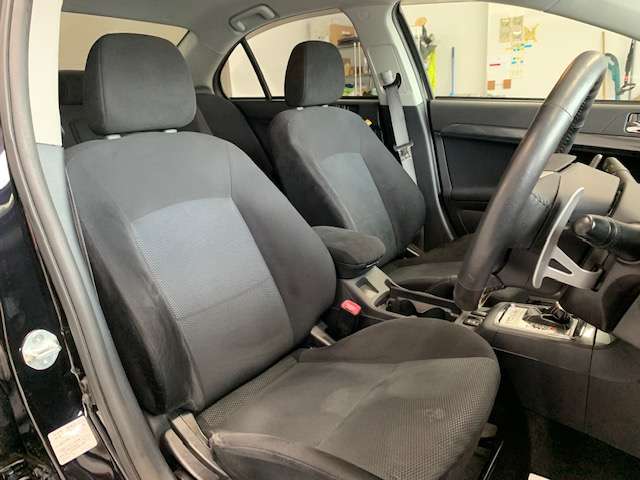 三菱 ギャラン　フォルティス ２．０ ラリーアート ４ＷＤ H23年 (北海道) 99