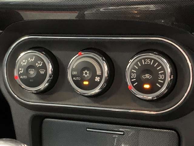 三菱 ギャラン　フォルティス ２．０ ラリーアート ４ＷＤ H23年 (北海道) 99