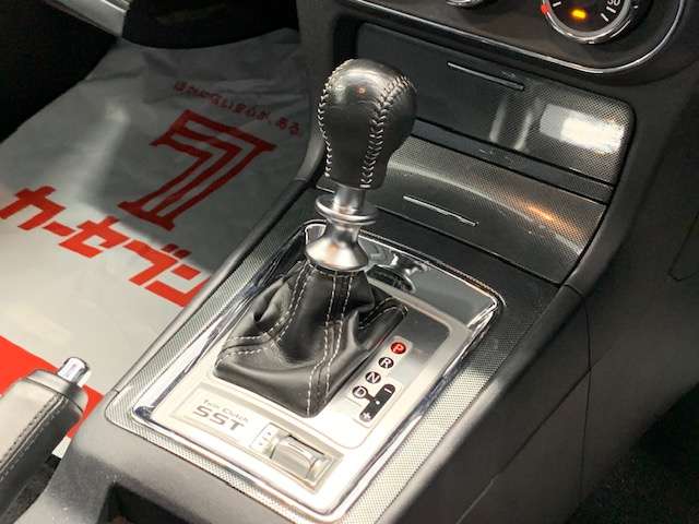 三菱 ギャラン　フォルティス ２．０ ラリーアート ４ＷＤ H23年 (北海道) 99