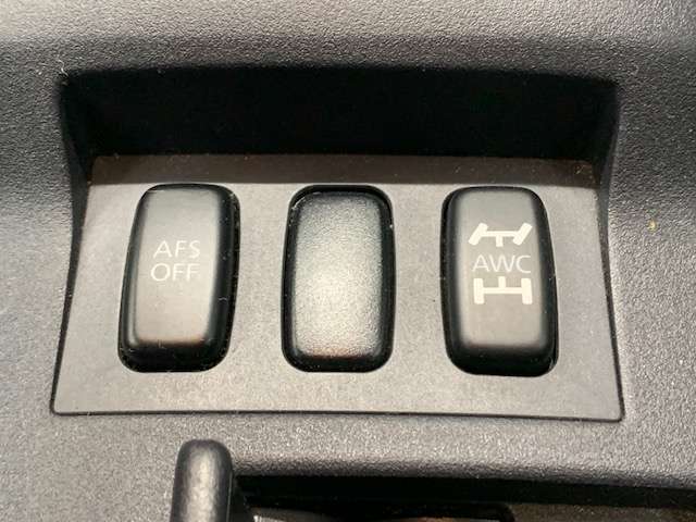 三菱 ギャラン　フォルティス ２．０ ラリーアート ４ＷＤ H23年 (北海道) 99