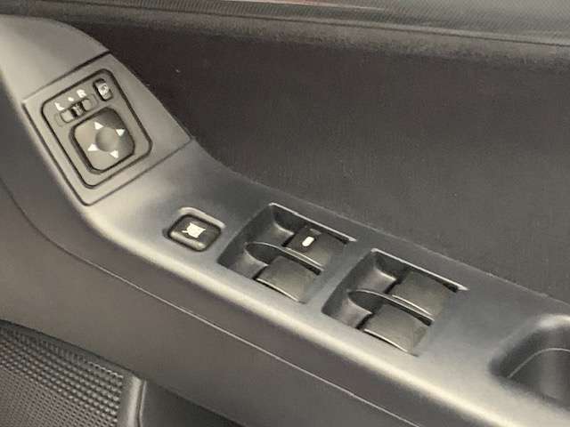 三菱 ギャラン　フォルティス ２．０ ラリーアート ４ＷＤ H23年 (北海道) 99