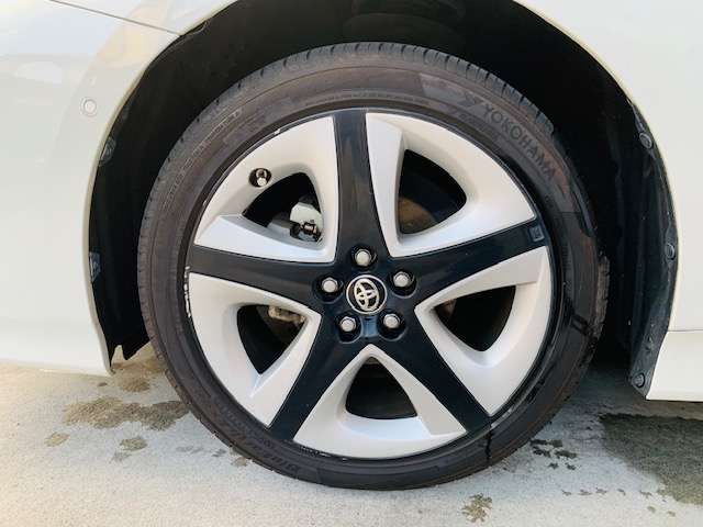 トヨタ プリウスＰＨＶ １．８ Ａ レザーパッケージ H29年 (東北) 99