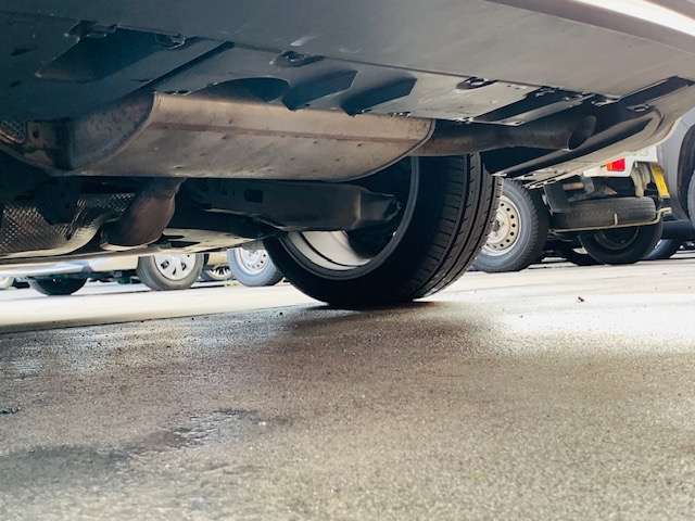 トヨタ プリウスＰＨＶ １．８ Ａ レザーパッケージ H29年 (東北) 99