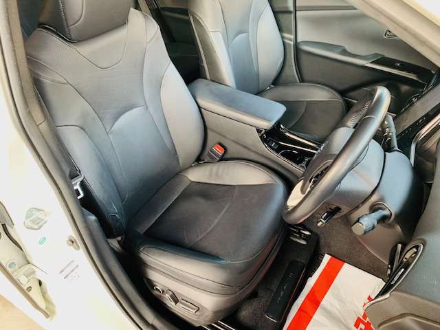 トヨタ プリウスＰＨＶ １．８ Ａ レザーパッケージ H29年 (東北) 99