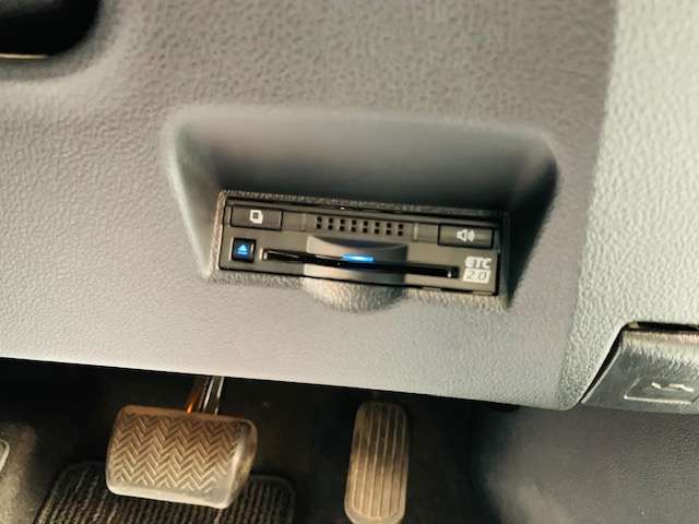 トヨタ プリウスＰＨＶ １．８ Ａ レザーパッケージ H29年 (東北) 99