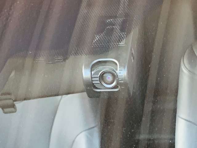 トヨタ プリウスＰＨＶ １．８ Ａ レザーパッケージ H29年 (東北) 99