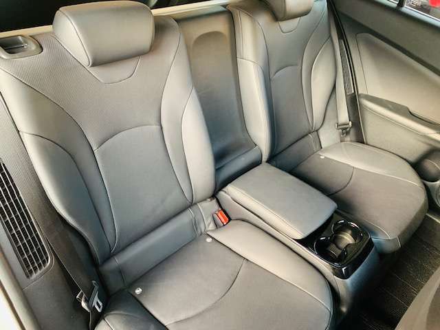 トヨタ プリウスＰＨＶ １．８ Ａ レザーパッケージ H29年 (東北) 99