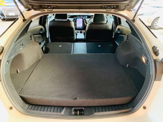 トヨタ プリウスＰＨＶ １．８ Ａ レザーパッケージ H29年 (東北) 99