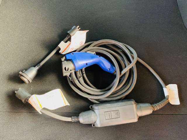 トヨタ プリウスＰＨＶ １．８ Ａ レザーパッケージ H29年 (東北) 99