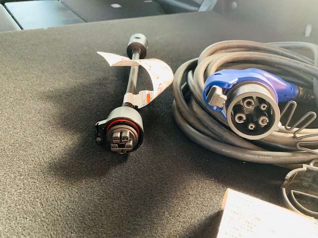 トヨタ プリウスＰＨＶ １．８ Ａ レザーパッケージ H29年 (東北) 99