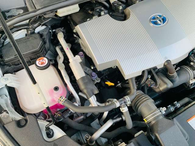 トヨタ プリウスＰＨＶ １．８ Ａ レザーパッケージ H29年 (東北) 99