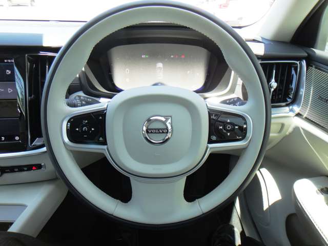 ボルボ Ｖ６０ アルティメット　Ｂ４ R5年 (東北) 99