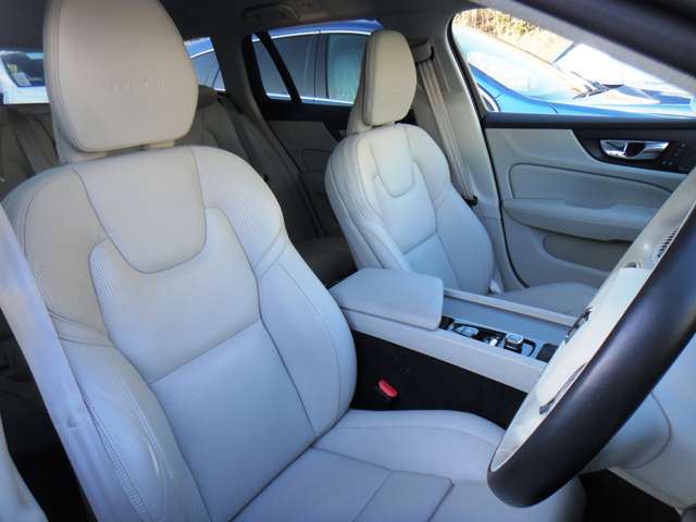 ボルボ Ｖ６０ Ｔ５　インスクリプション H30年 (東北) 99