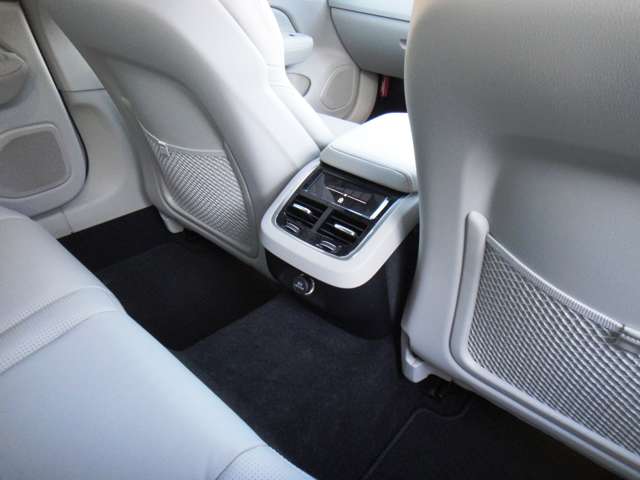 ボルボ Ｖ６０ Ｔ５　インスクリプション H30年 (東北) 99