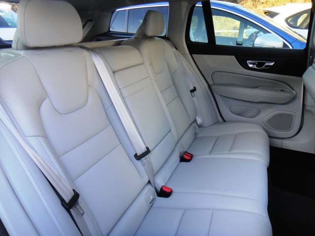 ボルボ Ｖ６０ Ｔ５　インスクリプション H30年 (東北) 99