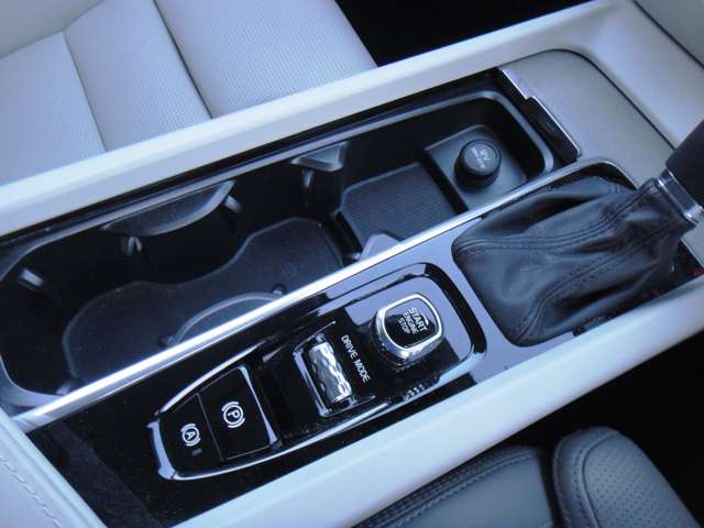 ボルボ Ｖ６０ Ｔ５　インスクリプション H30年 (東北) 99