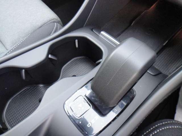 ボルボ ＸＣ４０ プラス Ｂ４ ＡＷＤ ４ＷＤ R5年 (東北) 99