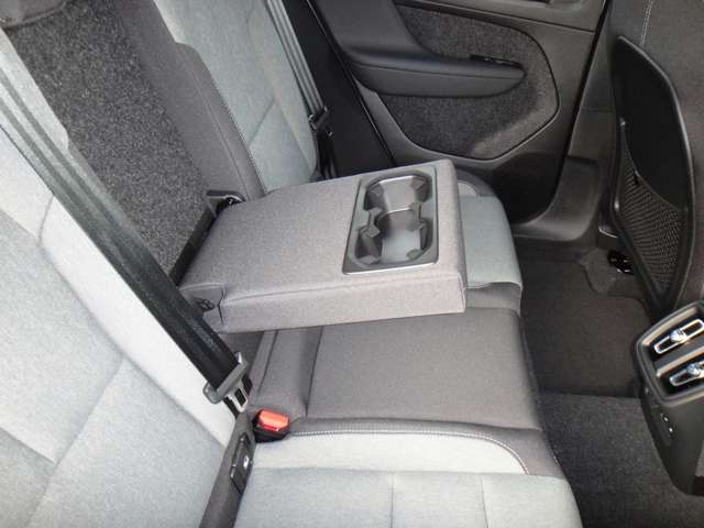 ボルボ ＸＣ４０ プラス Ｂ４ ＡＷＤ ４ＷＤ R5年 (東北) 99