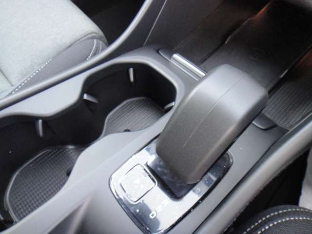 ボルボ ＸＣ４０ プラス Ｂ４ ＡＷＤ ４ＷＤ R5年 (東北) 99