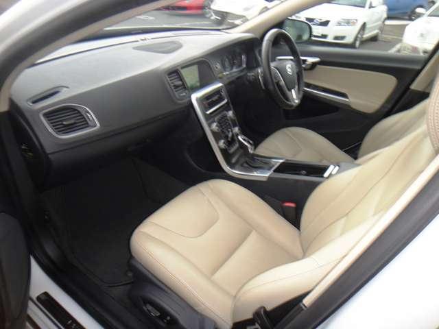 ボルボ クロスカントリー Ｔ５ ＡＷＤ ＳＥ ４ＷＤ H28年 (東北) 99