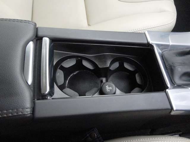 ボルボ クロスカントリー Ｔ５ ＡＷＤ ＳＥ ４ＷＤ H28年 (東北) 99