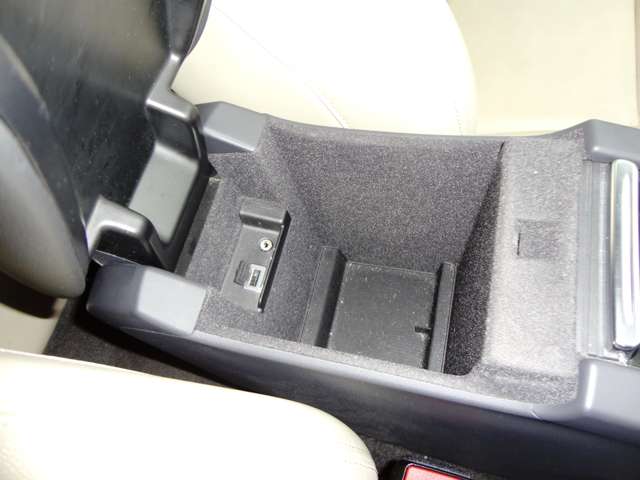 ボルボ クロスカントリー Ｔ５ ＡＷＤ ＳＥ ４ＷＤ H28年 (東北) 99