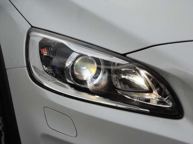 ボルボ クロスカントリー Ｔ５ ＡＷＤ ＳＥ ４ＷＤ H28年 (東北) 99