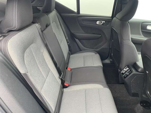 ボルボ ＸＣ４０ プラス Ｂ４ ＡＷＤ ４ＷＤ R5年 (東北) 99