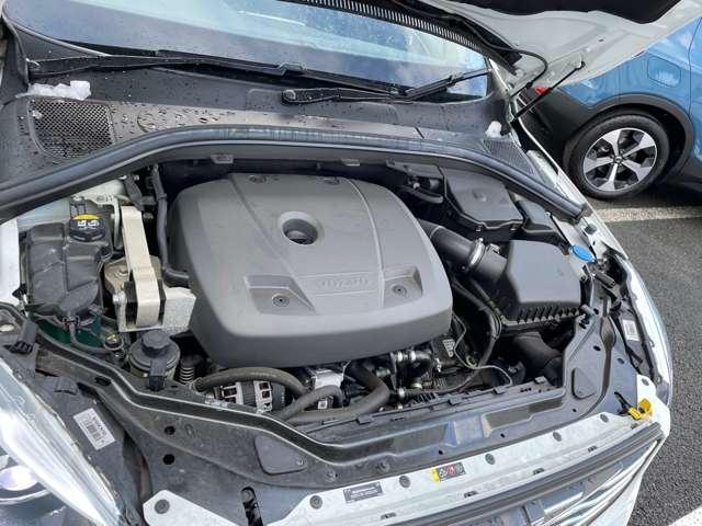 ボルボ ＸＣ６０ Ｔ５ ＡＷＤ クラシック ４ＷＤ H28年 (東北) 99