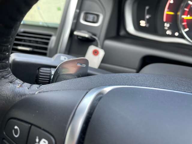 ボルボ ＸＣ６０ Ｔ５ ＡＷＤ クラシック ４ＷＤ H28年 (東北) 99