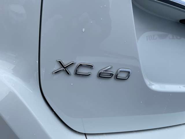 ボルボ ＸＣ６０ Ｔ５ ＡＷＤ クラシック ４ＷＤ H28年 (東北) 99
