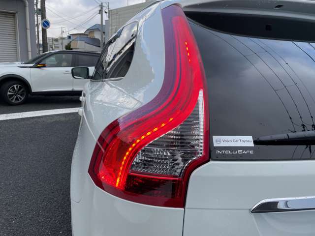 ボルボ ＸＣ６０ Ｔ５ ＡＷＤ クラシック ４ＷＤ H28年 (東北) 99