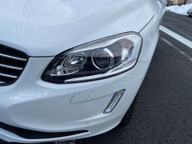 ボルボ ＸＣ６０ Ｔ５ ＡＷＤ クラシック ４ＷＤ H28年 (東北) 99