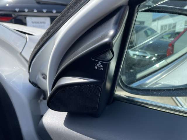 ボルボ ＸＣ６０ Ｔ５ ＡＷＤ クラシック ４ＷＤ H28年 (東北) 99