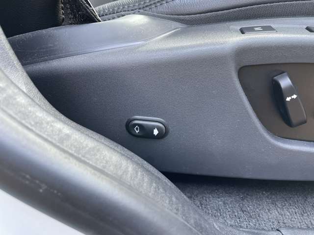 ボルボ ＸＣ６０ Ｔ５ ＡＷＤ クラシック ４ＷＤ H28年 (東北) 99