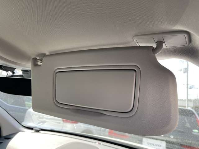 ボルボ ＸＣ６０ Ｔ５ ＡＷＤ クラシック ４ＷＤ H28年 (東北) 99