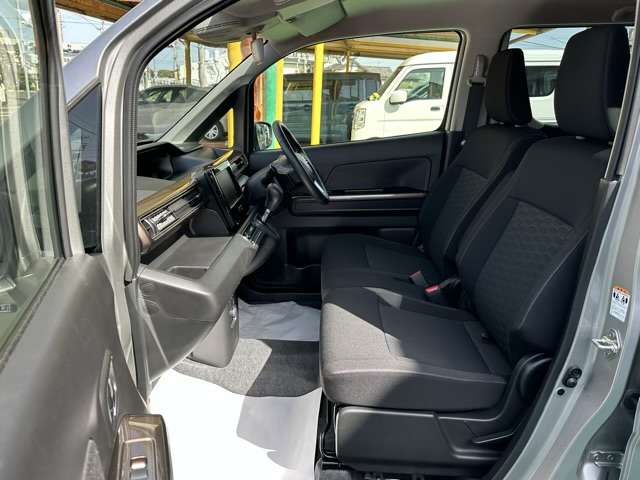 スズキ ワゴンＲ ６６０ カスタムＺ ハイブリッド ＺＴ R4年 (東海) 99