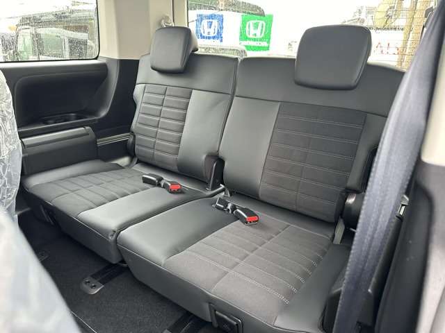 三菱 デリカ　Ｄ：５ ２．２ シャモニー 電動サイドステップ装着車 ディーゼルターボ ４ＷＤ R5年 (東海) 99