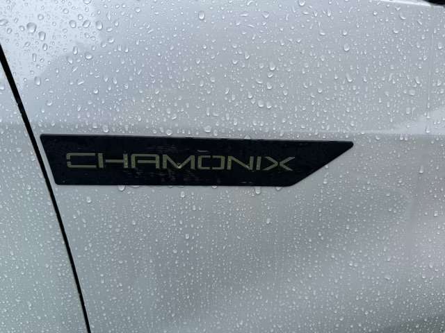 三菱 デリカ　Ｄ：５ ２．２ シャモニー 電動サイドステップ装着車 ディーゼルターボ ４ＷＤ R5年 (東海) 99