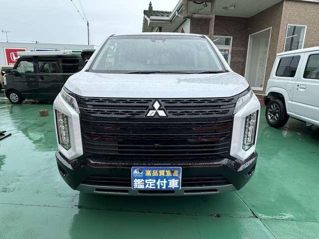 三菱 デリカ　Ｄ：５ ２．２ シャモニー 電動サイドステップ装着車 ディーゼルターボ ４ＷＤ R5年 (東海) 99